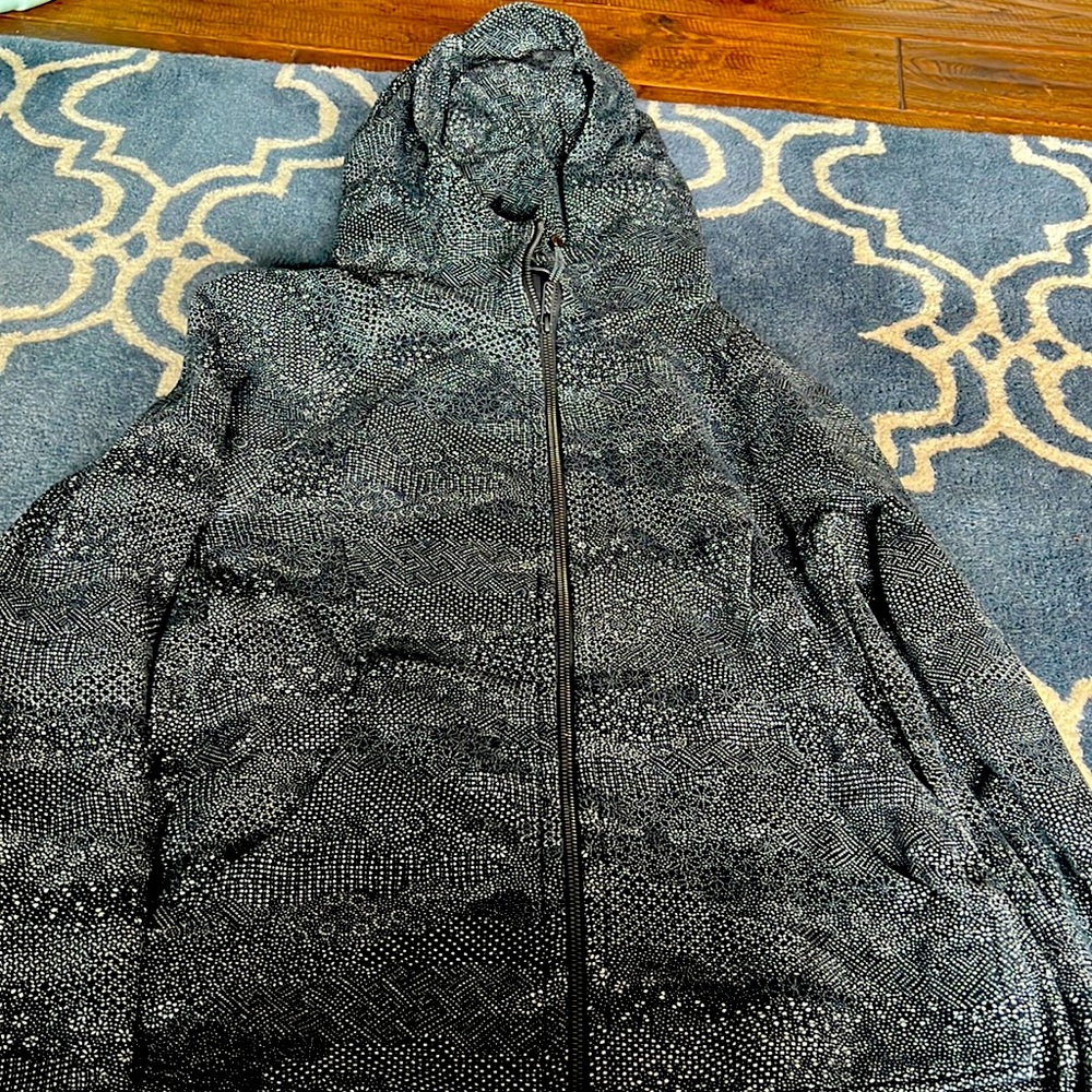 Lulu lemon sweatshirt